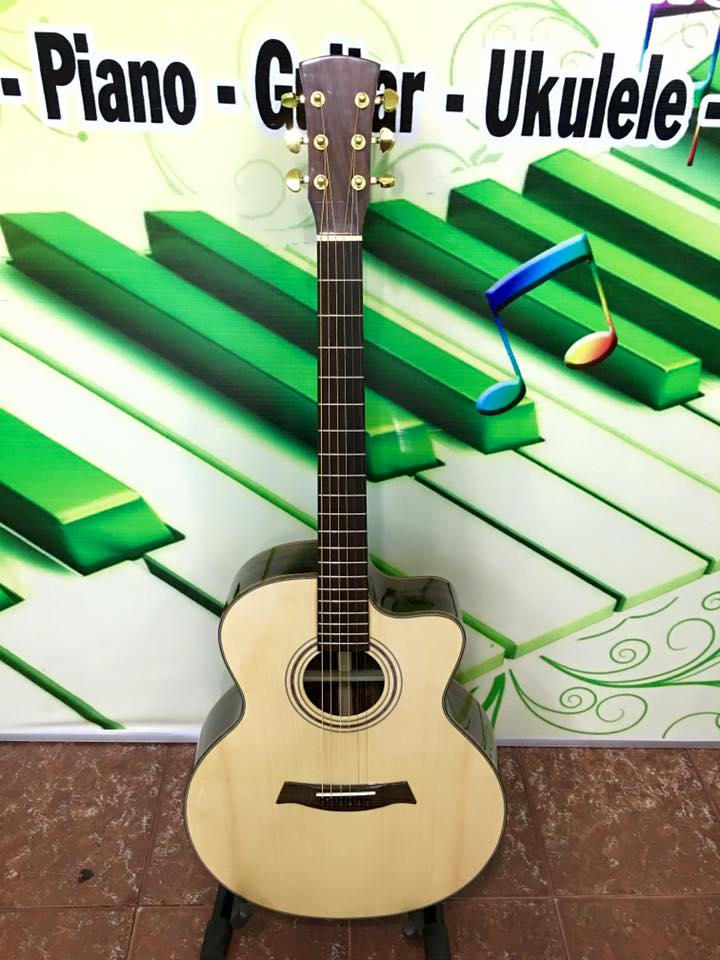 Nháº¡c cá»¥ guitar giÃ¡ ráº» táº¡i HÃ³c MÃ´n