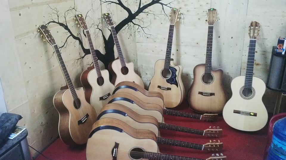 Shop guitar giÃ¡ ráº» táº¡i HÃ³c MÃ´n