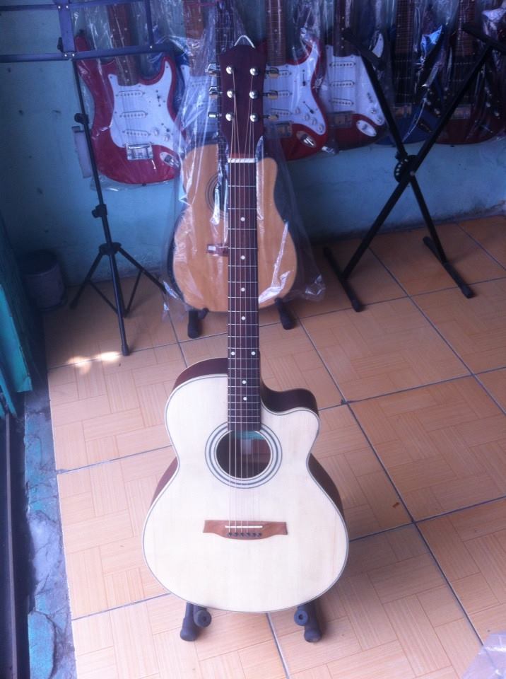 Guitar TÃ¢n BÃ¬nh