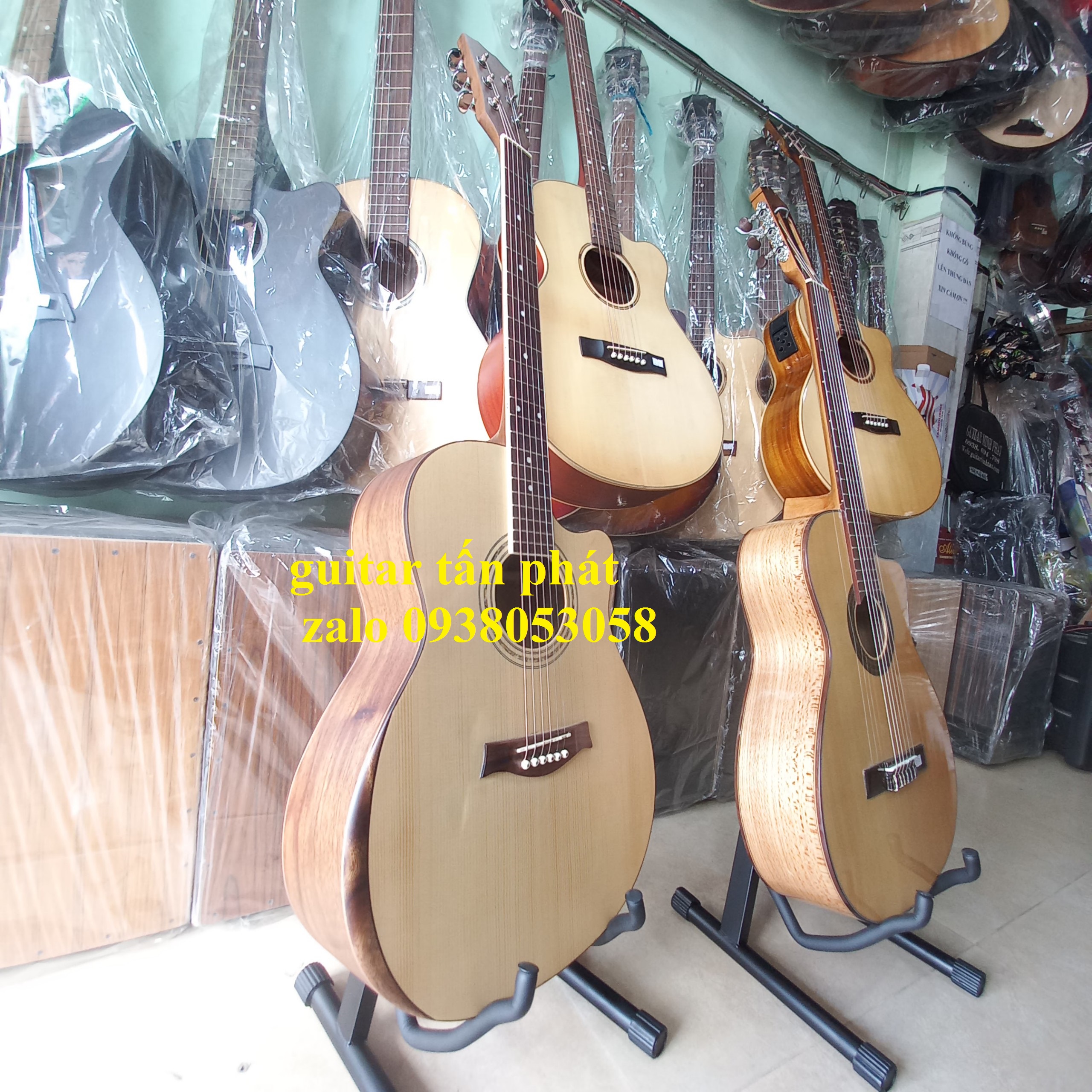 Guitar Sinh ViÃªn, Nháº¡c Cá»¥